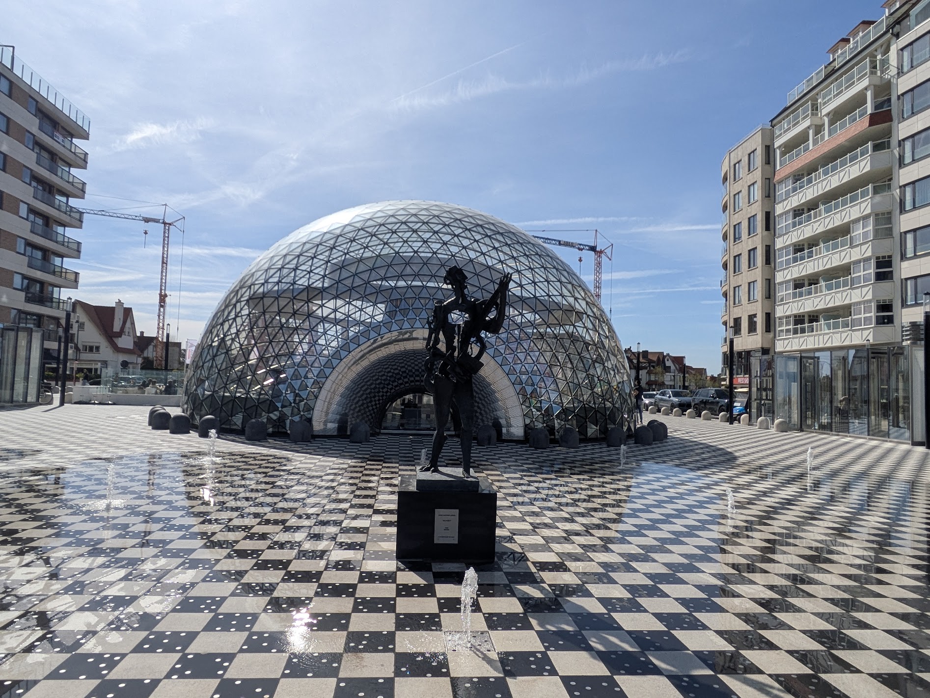 Knokke-Heist in Spring: Architecture, Nature, Luxury